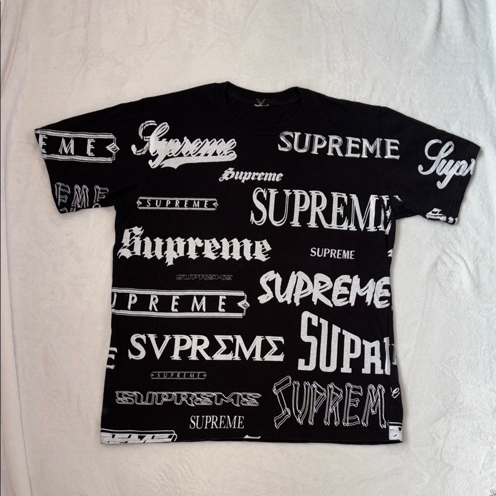 Supreme Black and White Graphic Spellout T-Shirt